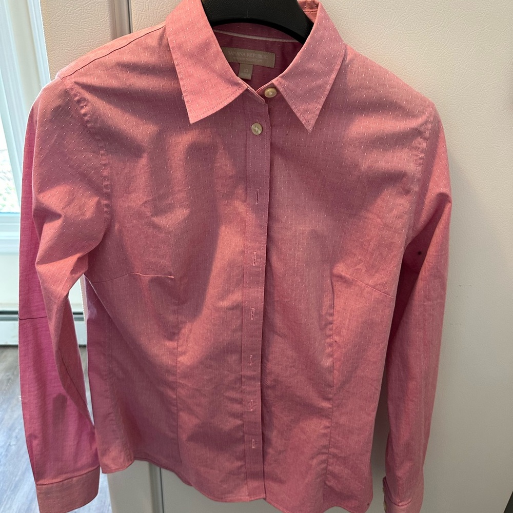 Banana Republic Long Sleeve Button Down Shirt.